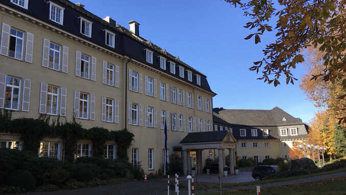 Grand Hotel auf dem Petersberg, Siebengebirge